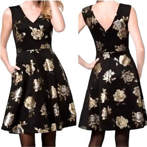 White‎ House Black Market Black Gold Metallic Roses Floral Dress